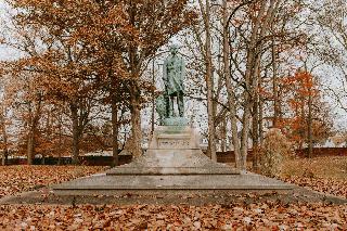 Lew Wallace Statue